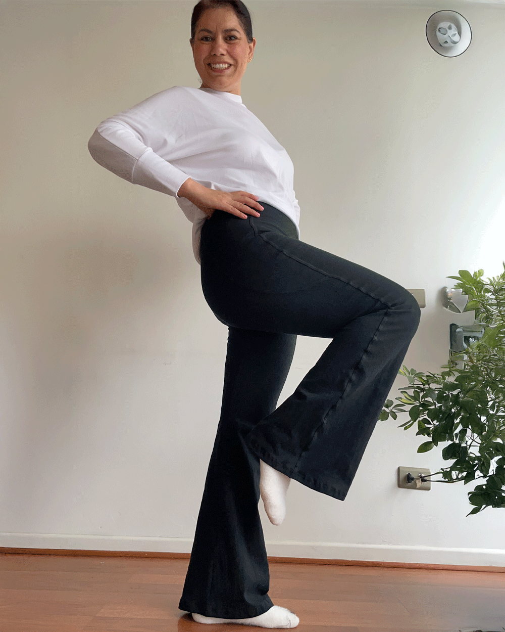 LEGGING FLARE NEGRO